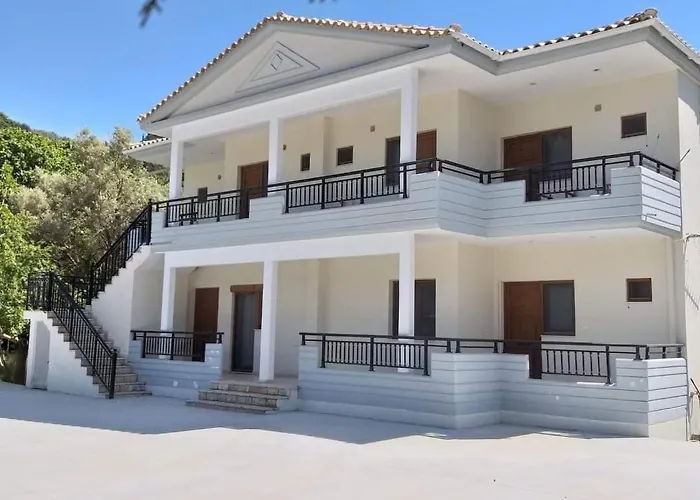 Chris Studios